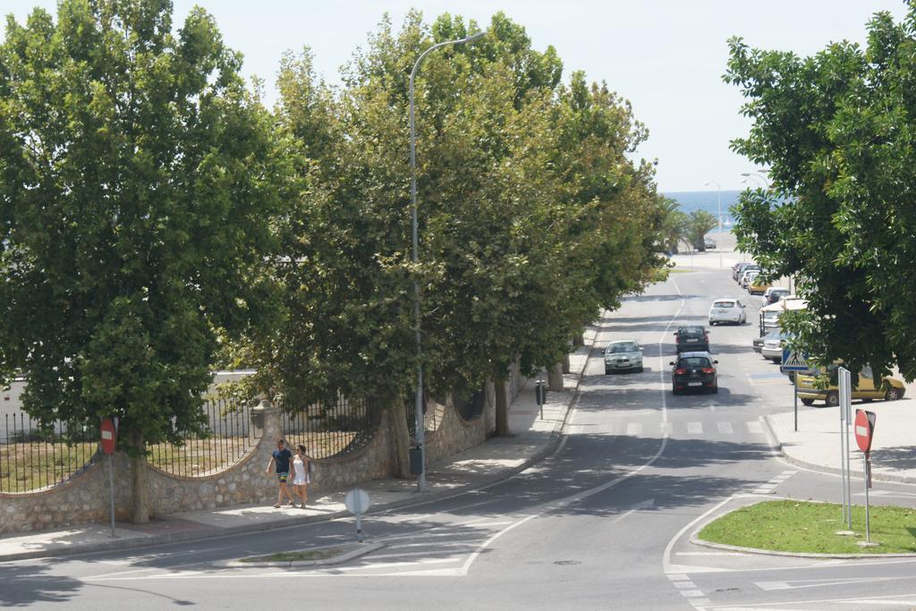 Hostal Puerto Beach Motril Exterior photo